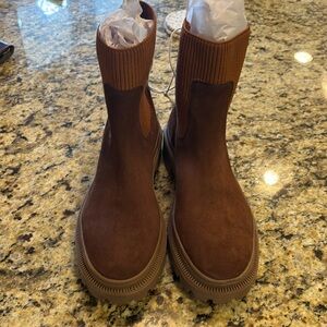 NEW Genuine Suede Chelsea boots size 9